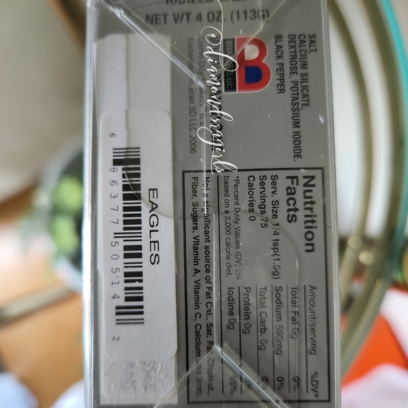 !!SOLD!! PHILADELPHIA EAGLES Game Day Salt & Pepper Shakers NFL NEW! - Picture 5 of 9